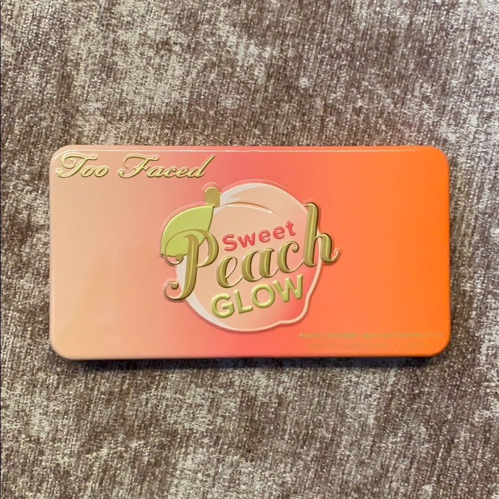 Too Faced Sweet Peach Glow